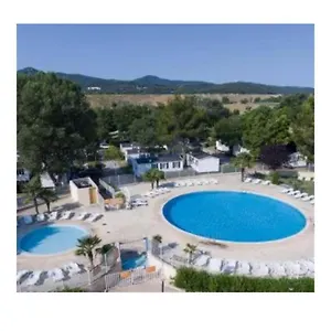 le-domaine-des-iscles.fr-provencehotel.com/