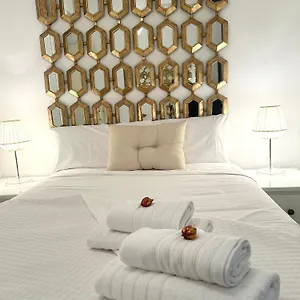 apt-triana-deluxe-sevilla.es-andalucia.com/